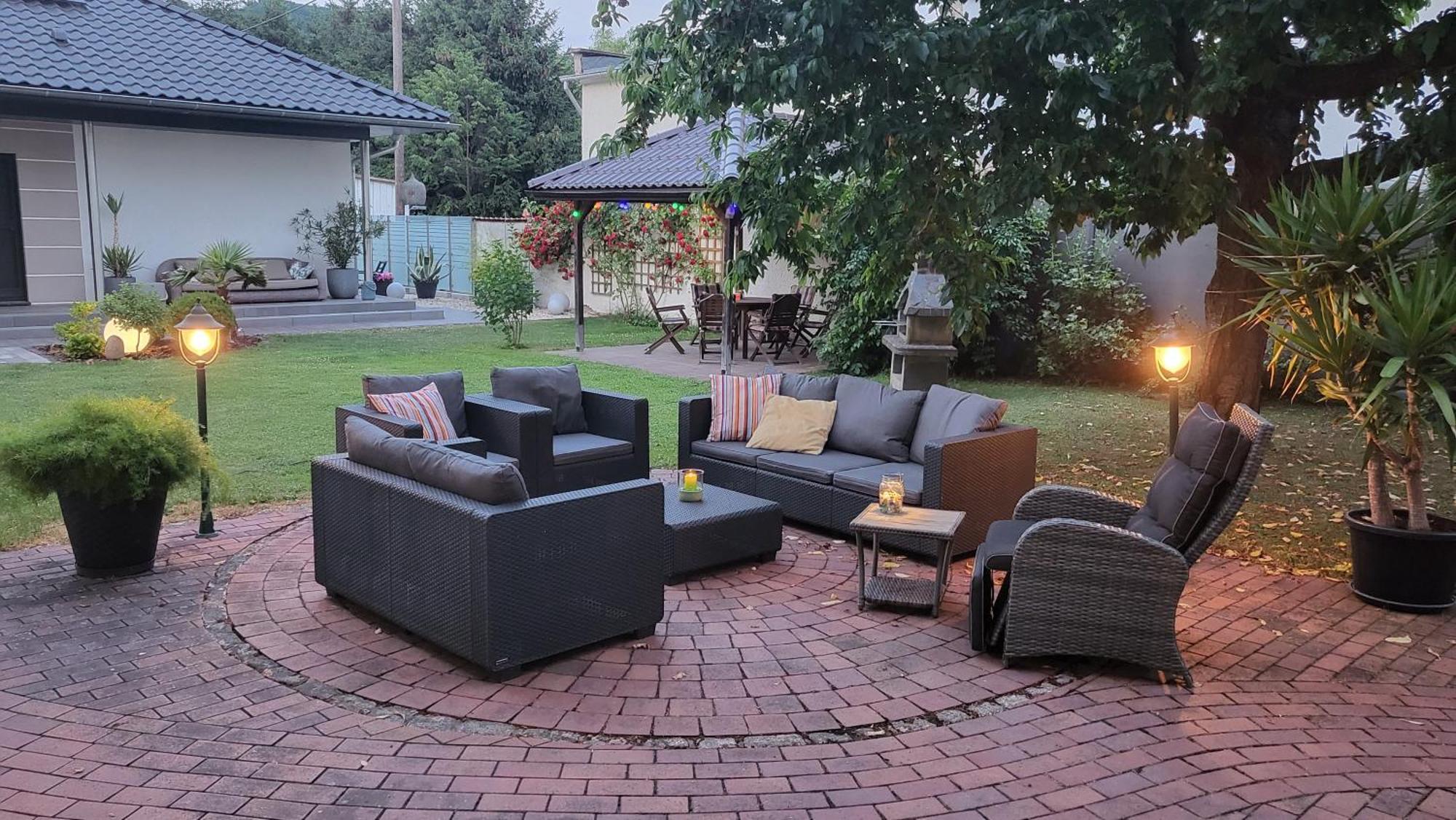 Apartments Am Saalebogen Mit Gartenterrasse, Grillkamin, Freie Parkplaetze Rudolstadt Exteriör bild